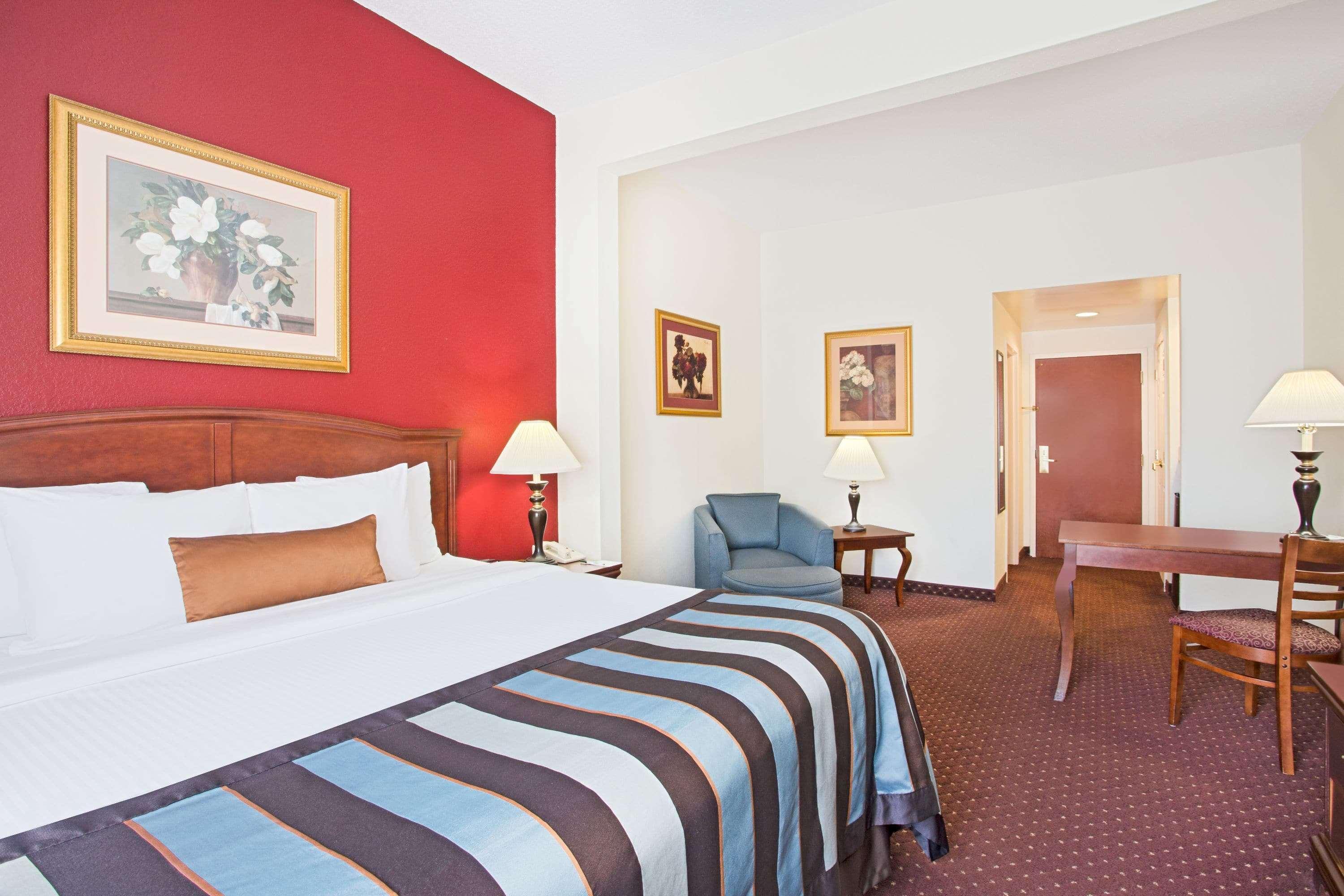Holiday Inn Express & Suites - Mobile - I-65 By Ihg Exteriör bild